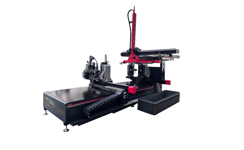 四枪法兰自动焊+码垛一体机